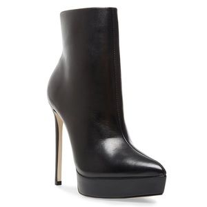 Never worn, these are beauties for sure !